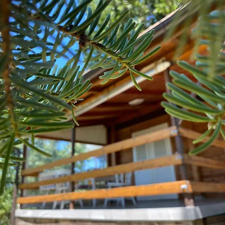 Helona Semesterbostad