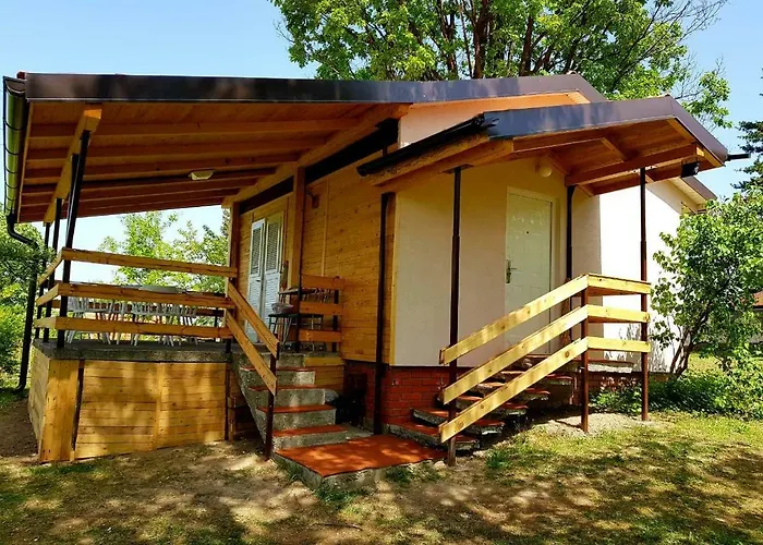 Semesterbostad Helona *